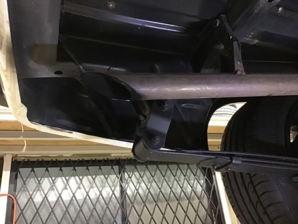 日産サニートラックマフラー溶接修理