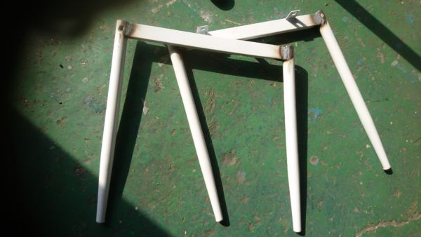 鉄椅子溶接修理